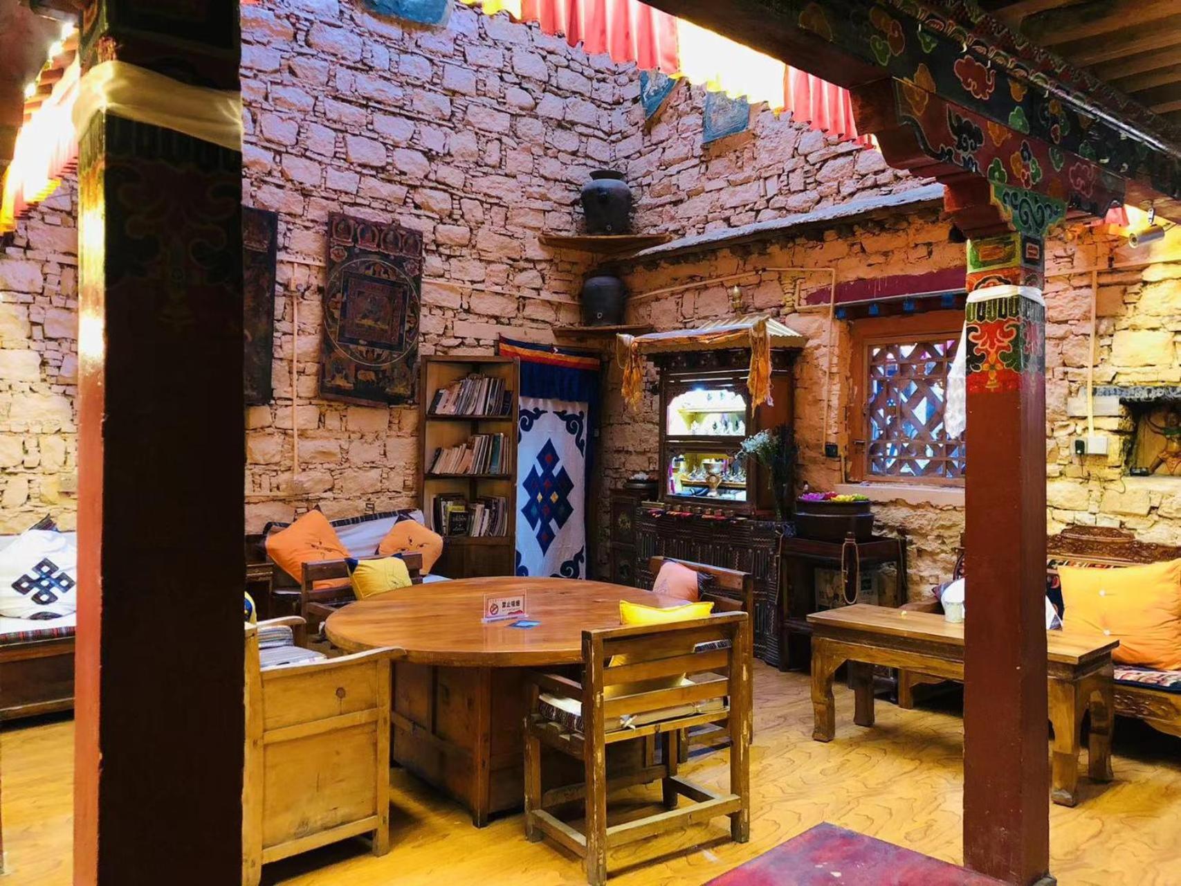 Shambhala Palace Hotel 라사 외부 사진