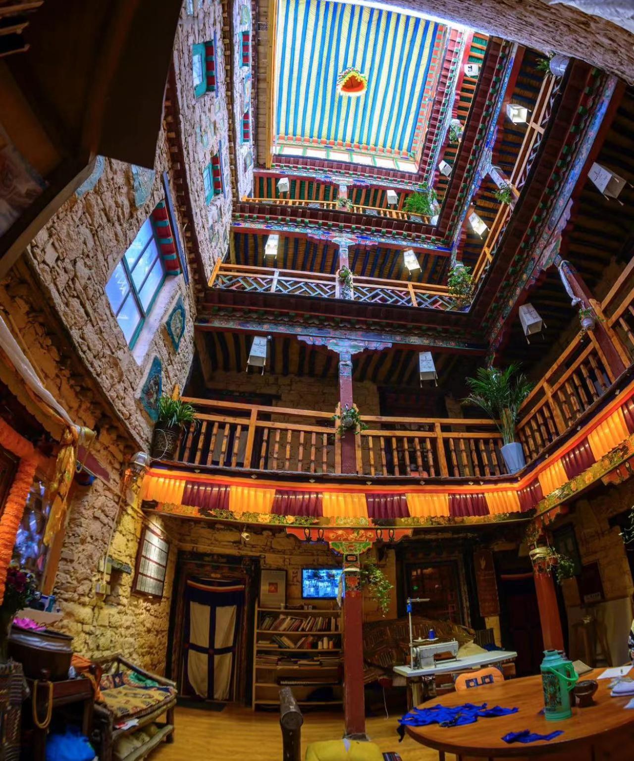 Shambhala Palace Hotel 라사 외부 사진